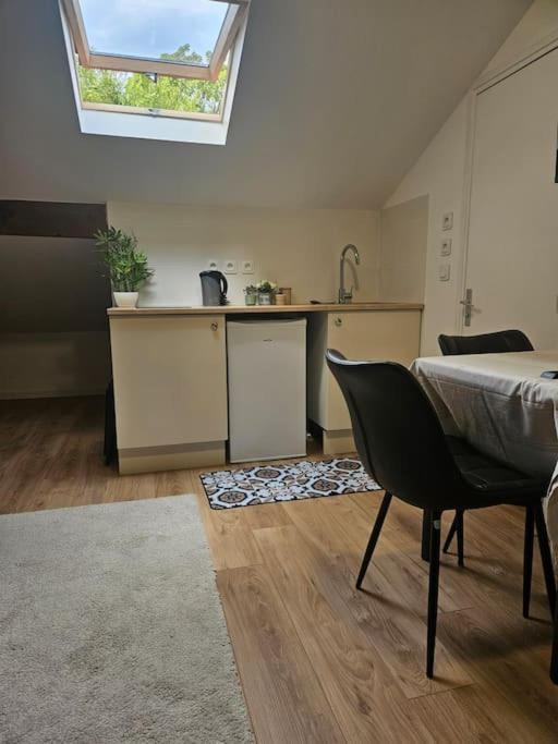 Proximite Gare Ligne H Appartement